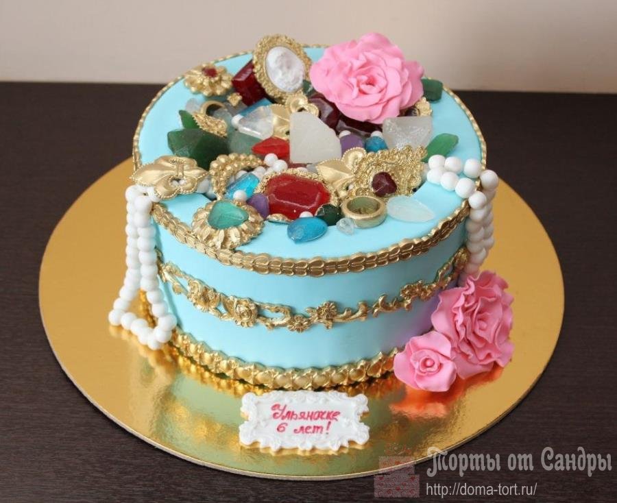 Торт - Коробочка с ювелирными украшениями и драгоценными камнями